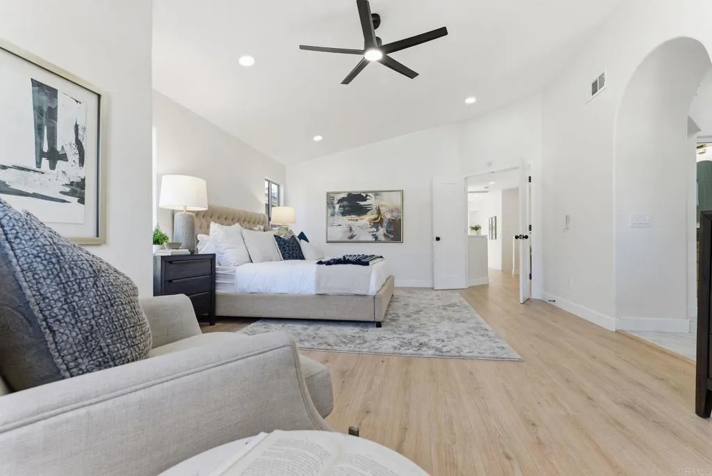 https://cdn.realtyfeed.com/cdn/127/306577402/487b6642ff847437a335938a258ef3c3.webp