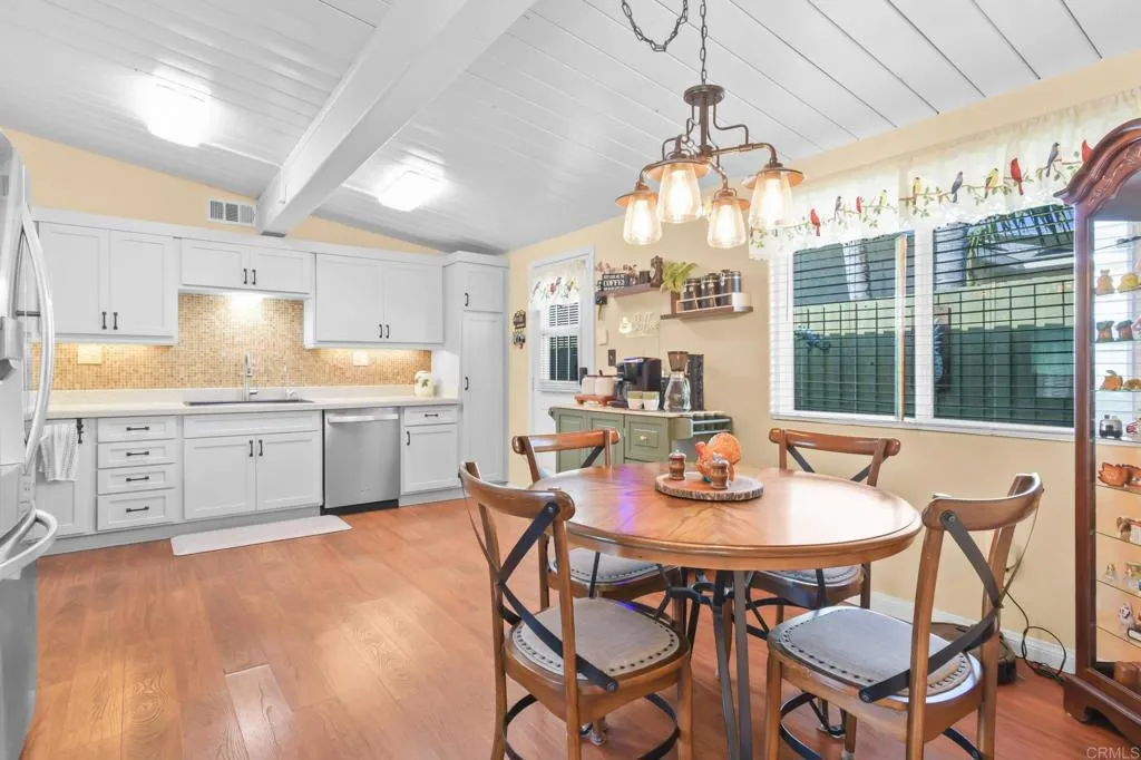 https://cdn.realtyfeed.com/cdn/127/306577409/2827e6013f63ec20a7aa1d664ccd1de5.webp