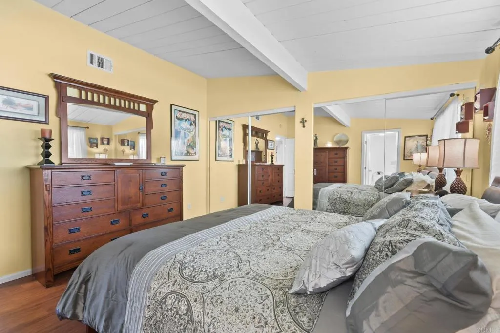https://cdn.realtyfeed.com/cdn/127/306577409/582d3a1fd968a24222704f00190df5fd.webp