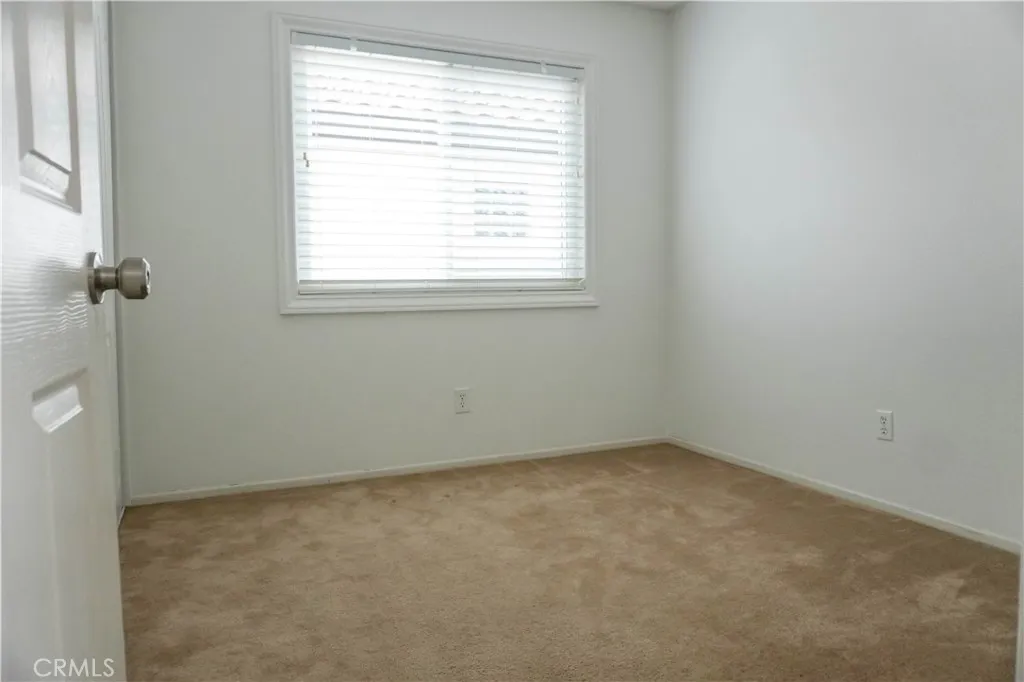 https://cdn.realtyfeed.com/cdn/127/306577419/8b5b82d7366aeb201d9b0d29376cf28b.webp