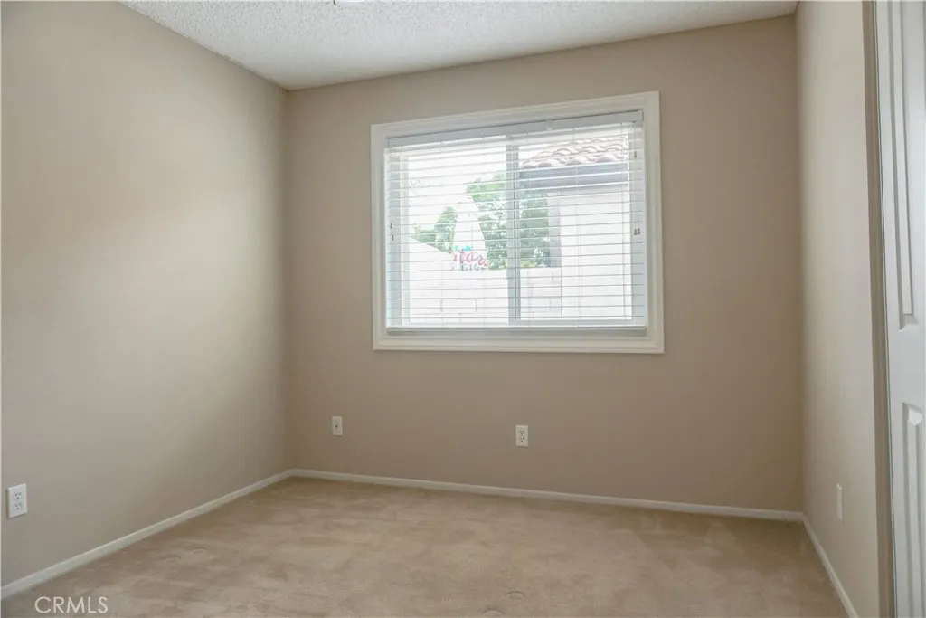 https://cdn.realtyfeed.com/cdn/127/306577419/b54b5b67ae1b9e04d42db287e8bcc368.webp
