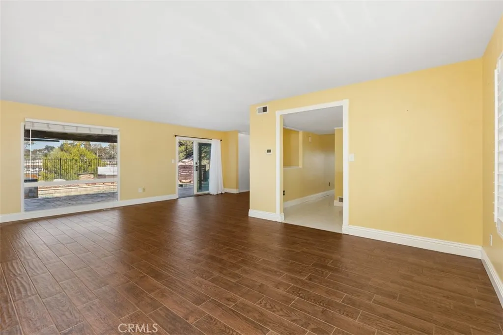 https://cdn.realtyfeed.com/cdn/127/306577471/05067a609afc7337cb9e9fec74338327.webp