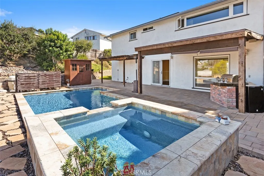 https://cdn.realtyfeed.com/cdn/127/306577471/6ff5198929eed83935f153dc899334af.webp