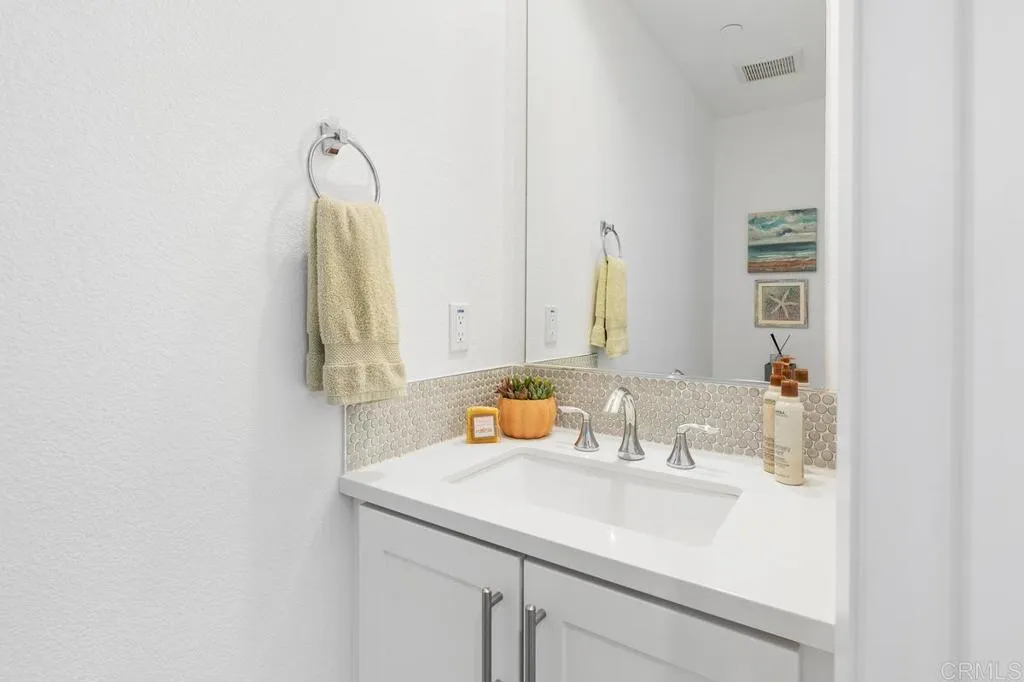 https://cdn.realtyfeed.com/cdn/127/306577490/900cc94597d789ba5e33b1356a307d3c.webp