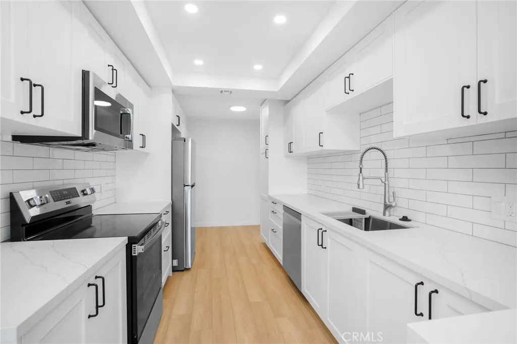 8828 Pershing Unit 130, Playa del Rey, CA 90293