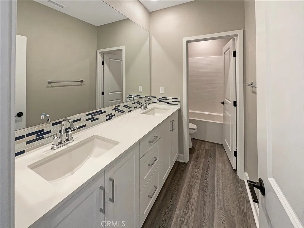https://cdn.realtyfeed.com/cdn/127/306577522/f6dc26088b213717e345a38d390d3302.webp