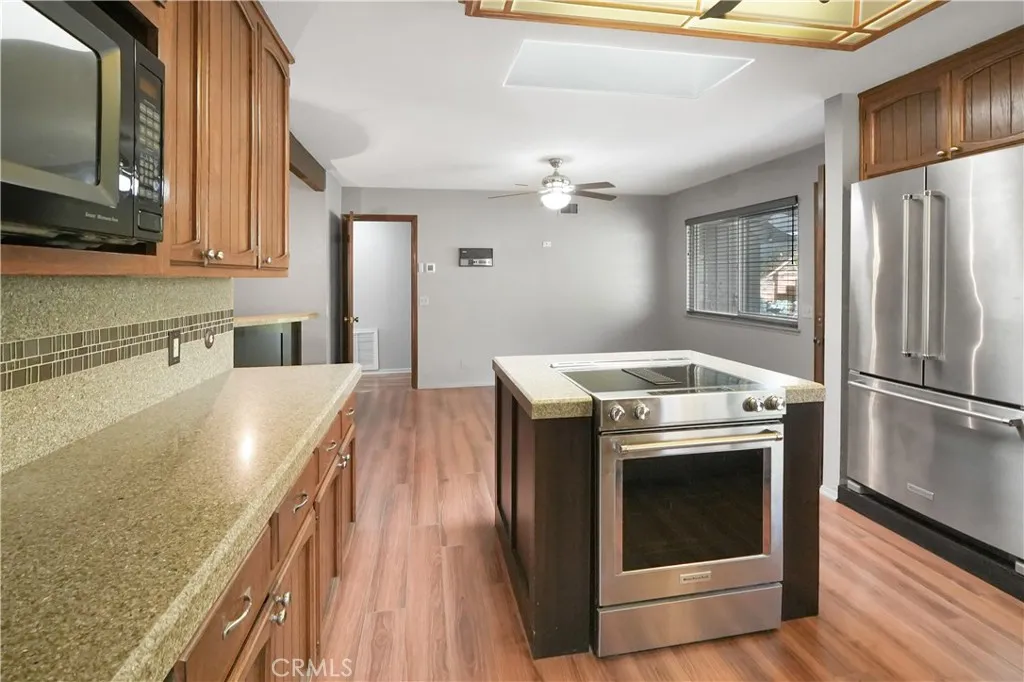 https://cdn.realtyfeed.com/cdn/127/306577525/a11cc1d26ff6e79193cee5107e8c6109.webp