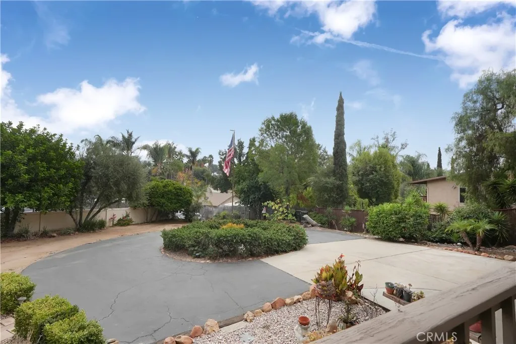 https://cdn.realtyfeed.com/cdn/127/306577525/b9660772133cdb98c2ff379e345d7656.webp
