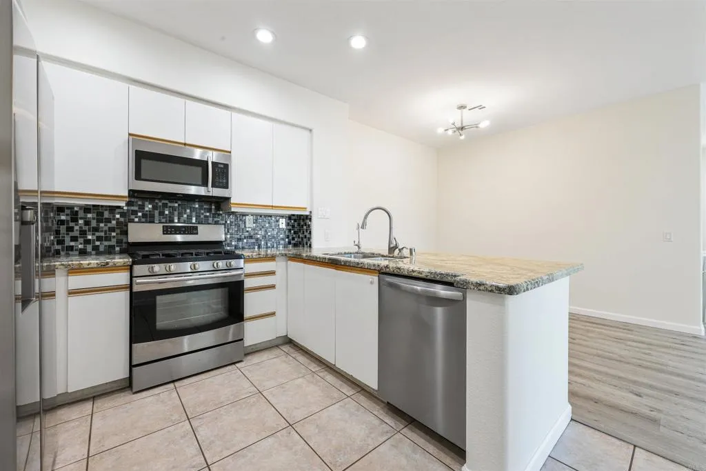 Photo #8: NDP2510386 Listing: Photo #8