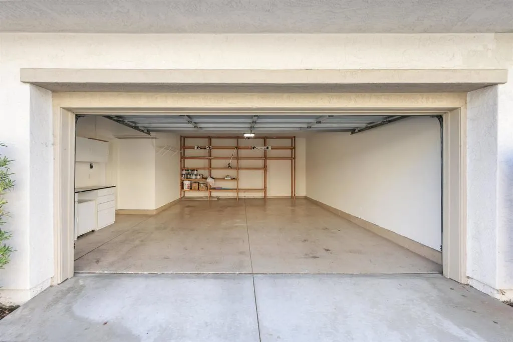 Photo #25: NDP2510386 Listing: Photo #25