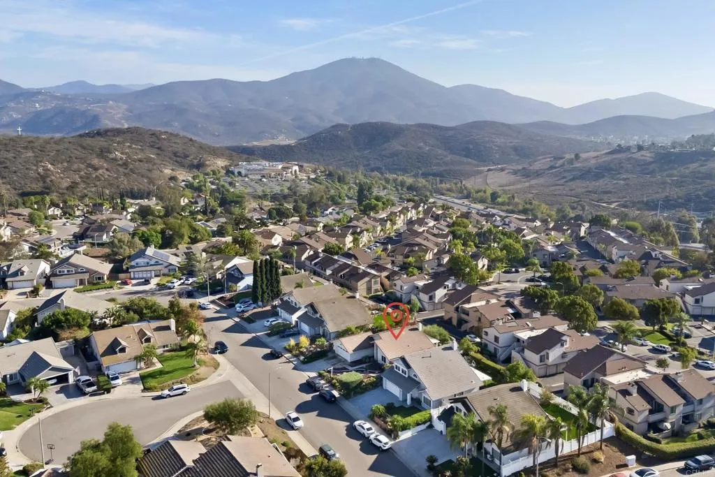 https://cdn.realtyfeed.com/cdn/127/306577730/937305ca6a73082f18fb3fb707e31126.webp