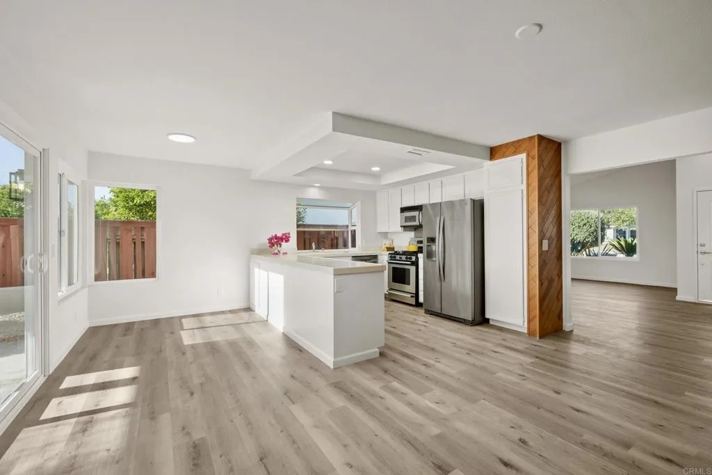 https://cdn.realtyfeed.com/cdn/127/306577730/b3b871bc83697ba6a6ce0315670cbe4a.webp