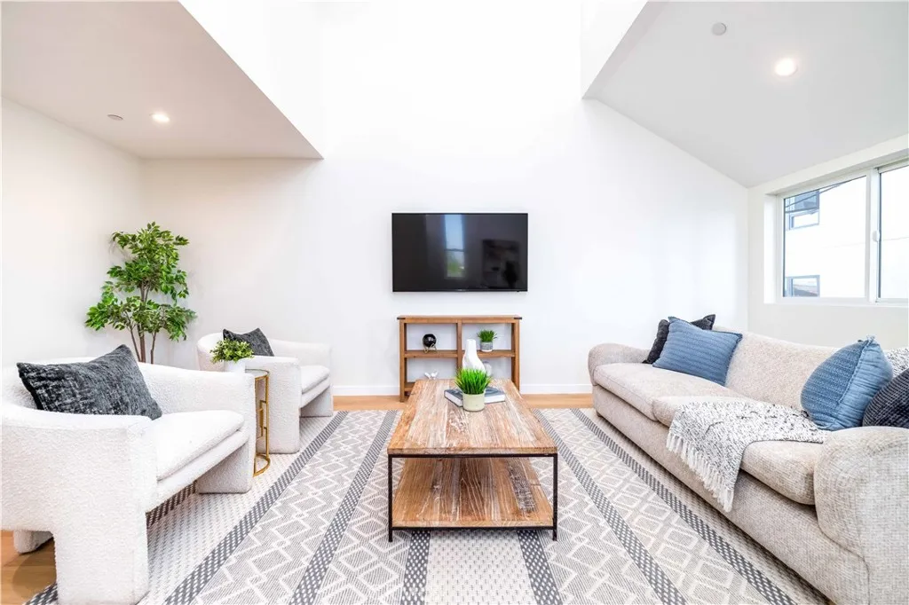 Photo #5: DW25248851 Listing: Photo #5