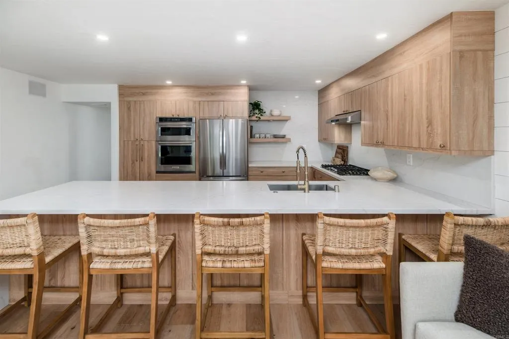 https://cdn.realtyfeed.com/cdn/127/306577892/83a9d18856a34075844d4be46177fed9.webp