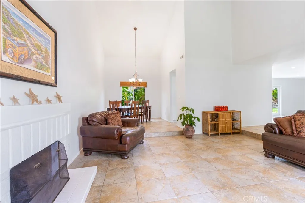 https://cdn.realtyfeed.com/cdn/127/306577897/5fc22215b48da0098cf8bf5e5e95c760.webp