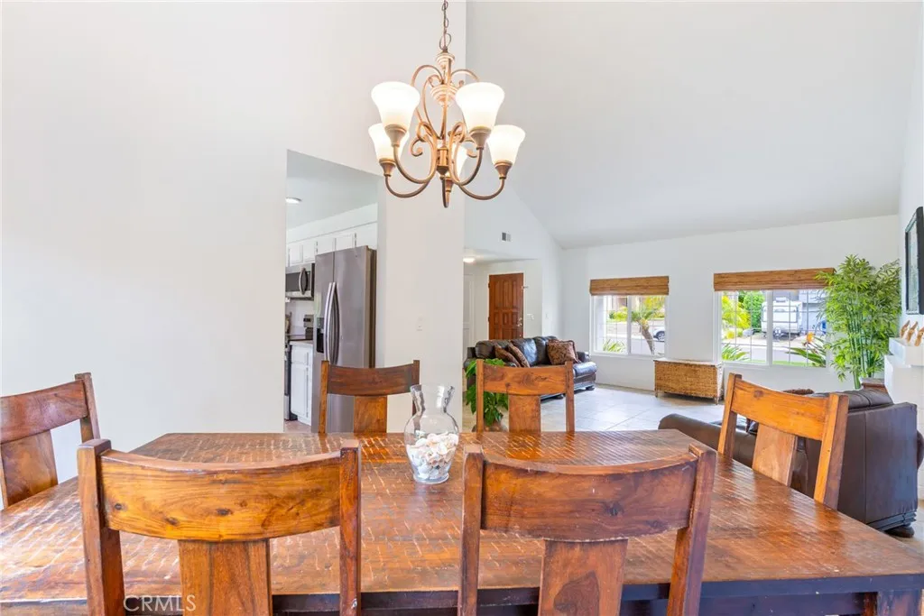 https://cdn.realtyfeed.com/cdn/127/306577897/6fb8fb5ac42b717b85fa8d134dccf739.webp