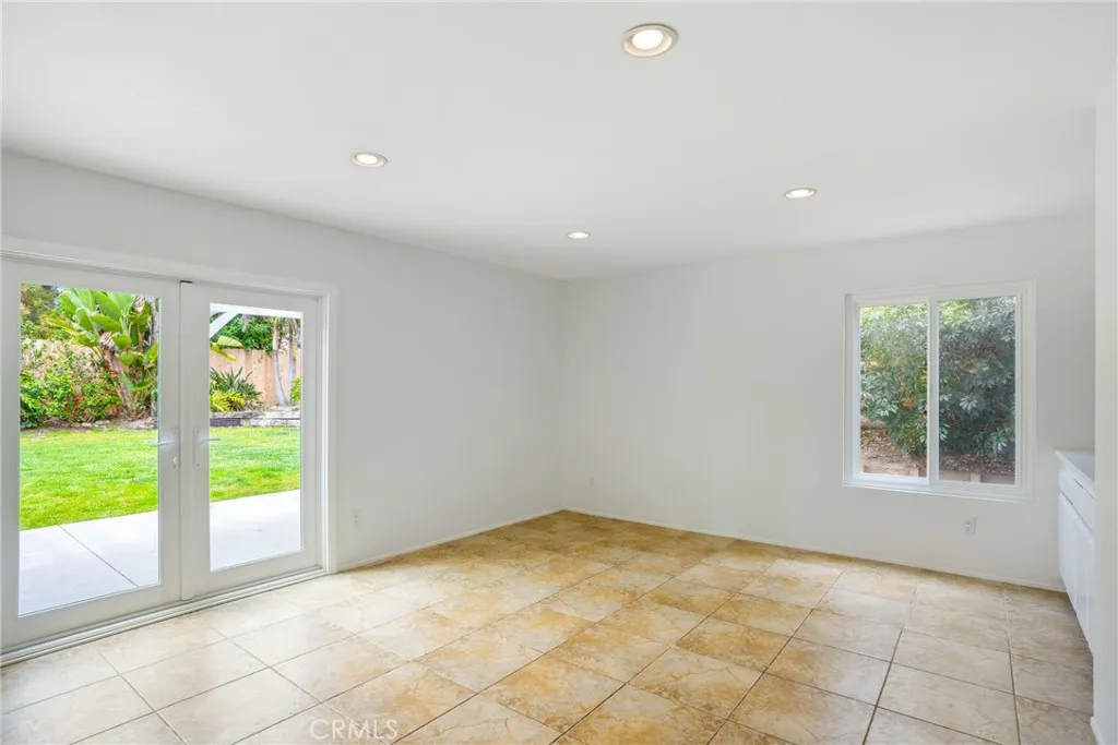 https://cdn.realtyfeed.com/cdn/127/306577897/7300b638cd4ae54e341b7b04a07ffb3e.webp
