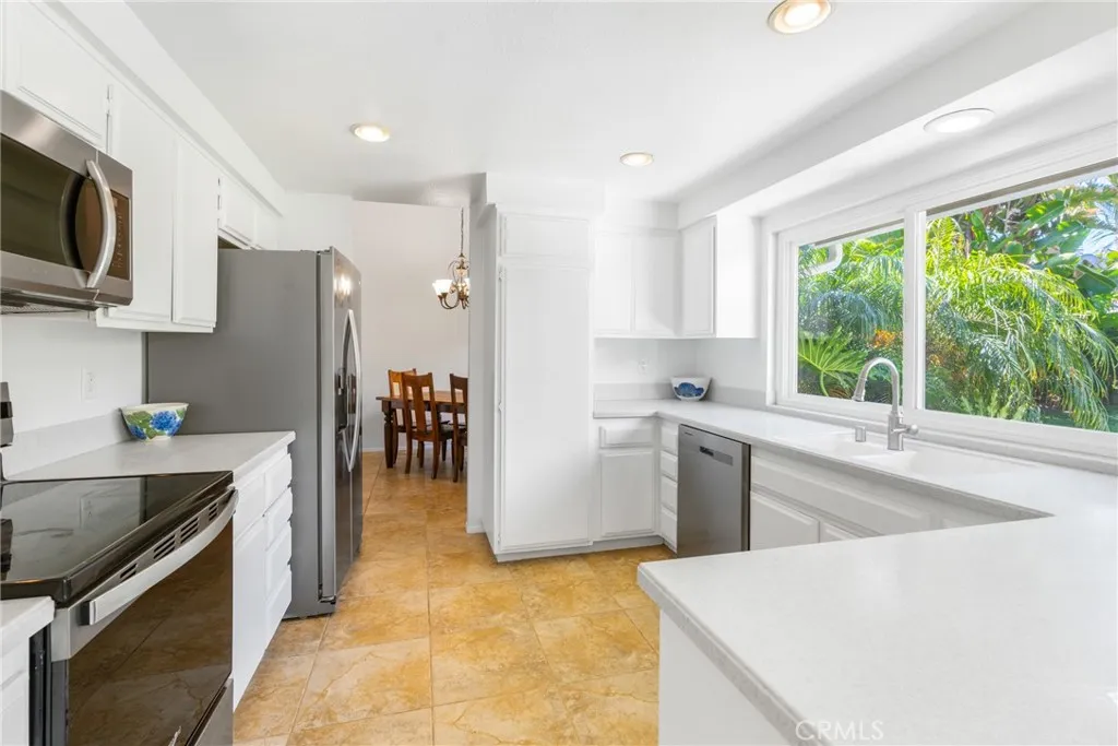 https://cdn.realtyfeed.com/cdn/127/306577897/90be1aadec52b37ab6407171b1423a1f.webp
