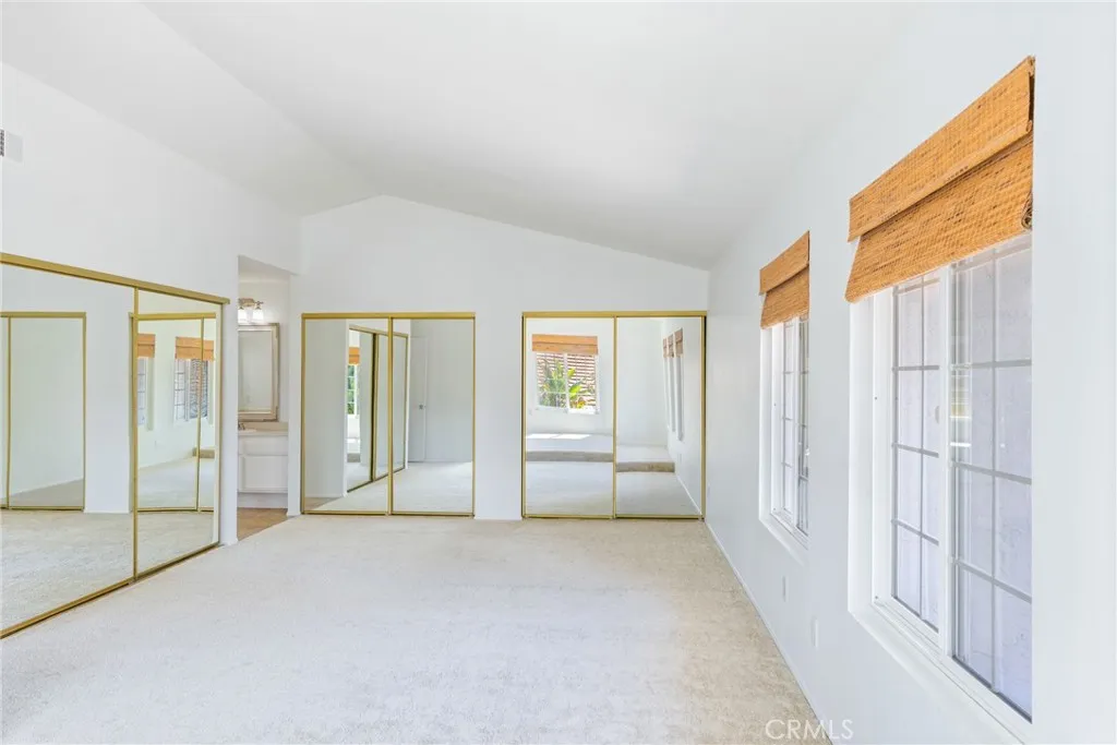 https://cdn.realtyfeed.com/cdn/127/306577897/9ae843c328fc9ba922a23e7bccb9d7b3.webp