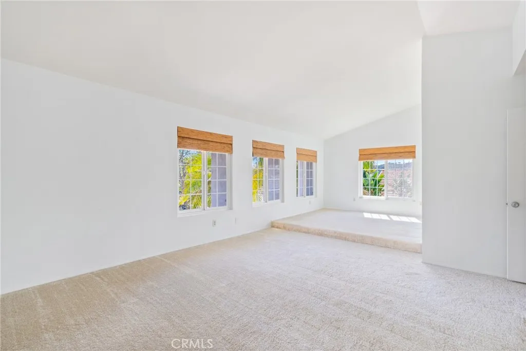 https://cdn.realtyfeed.com/cdn/127/306577897/cd6b6c38750637703ca51979a2e3d5af.webp