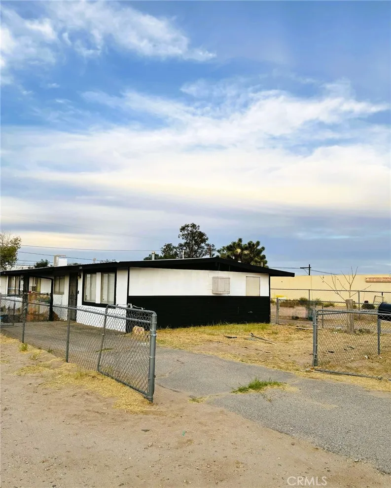 16396 Yucca, Hesperia, CA 92345 - Main photo, Hesperia, CA