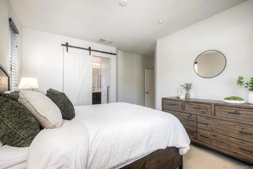 Photo #16: NDP2510394 Listing: Photo #16