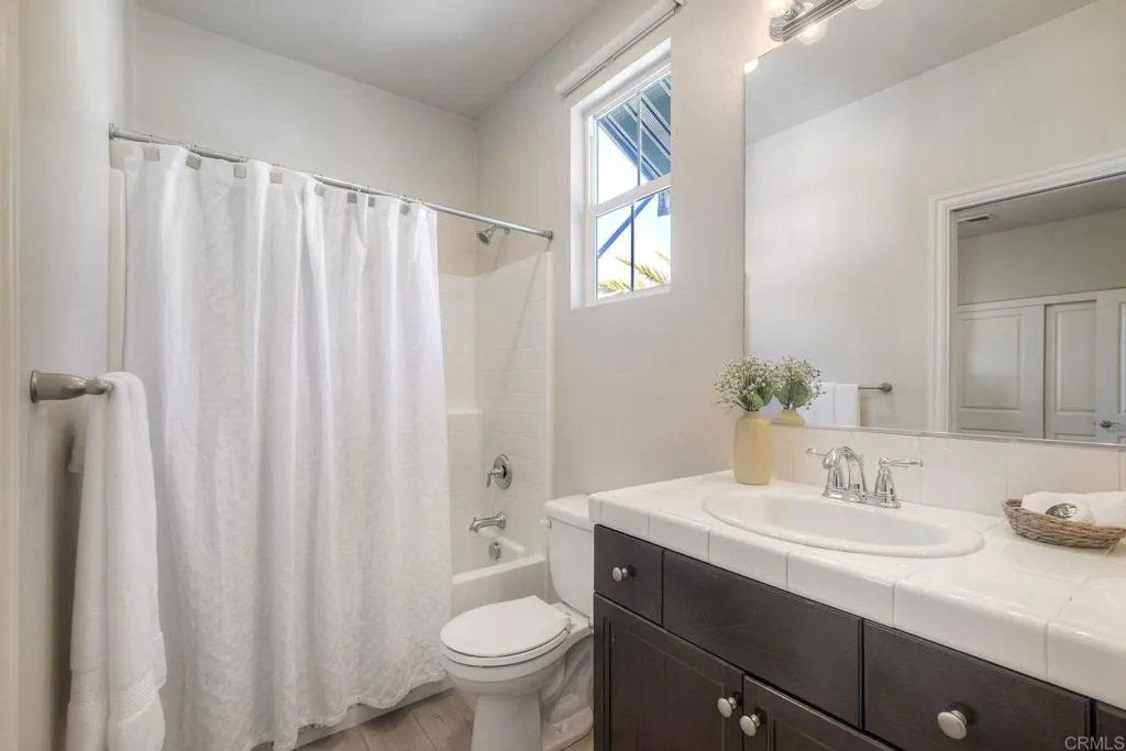 Photo #25: NDP2510394 Listing: Photo #25