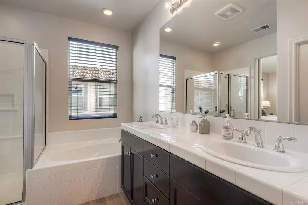 Photo #18: NDP2510394 Listing: Photo #18