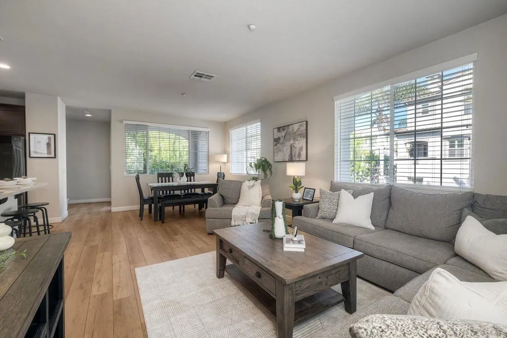 Photo #3: NDP2510394 Listing: Photo #3