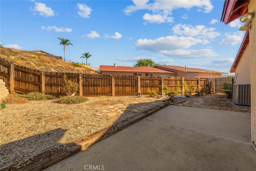 https://cdn.realtyfeed.com/cdn/127/306578016/d83c553b6e1457d0da9ab22388b57657.webp