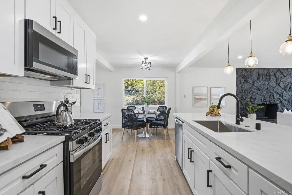 https://cdn.realtyfeed.com/cdn/127/306578027/611491c0d19243786e8180c35ccd44c5.webp