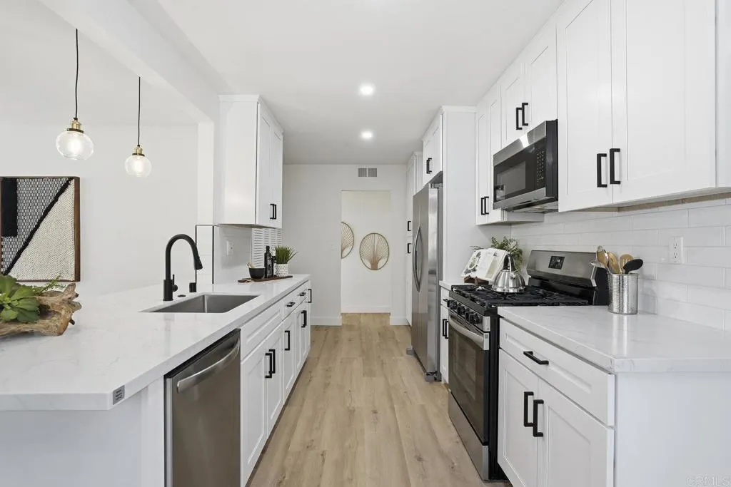 https://cdn.realtyfeed.com/cdn/127/306578027/e0c4951736a3df9df5c520f094190c4b.webp