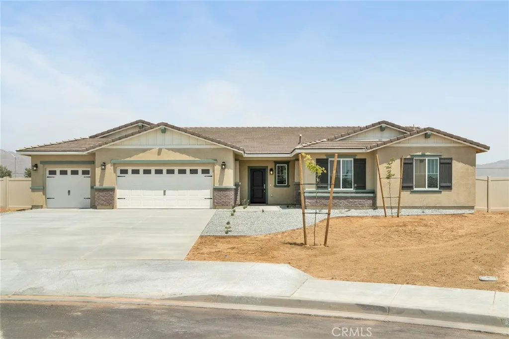 Apple Valley, CA 92307
