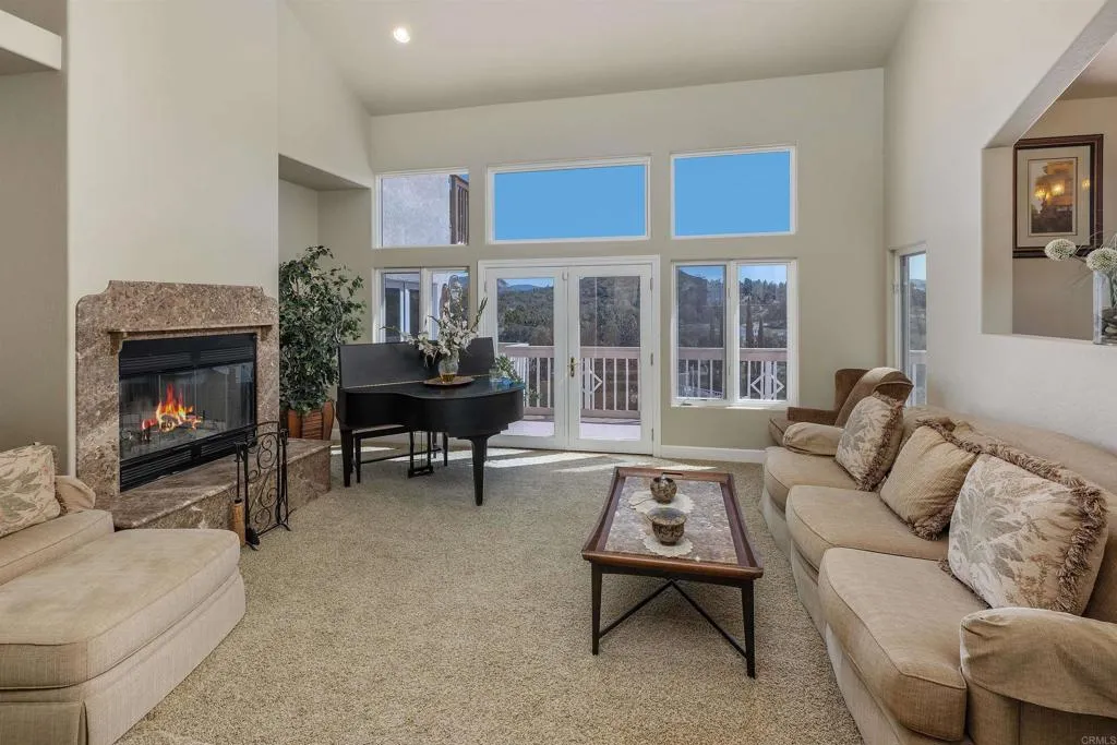 2016 Grade Road, Alpine, CA, 91901