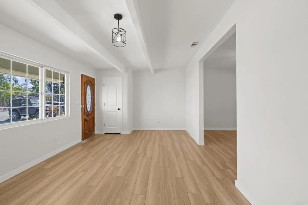 https://cdn.realtyfeed.com/cdn/127/306578153/392f7786bc10b4a07b507c3c487b07c2.webp