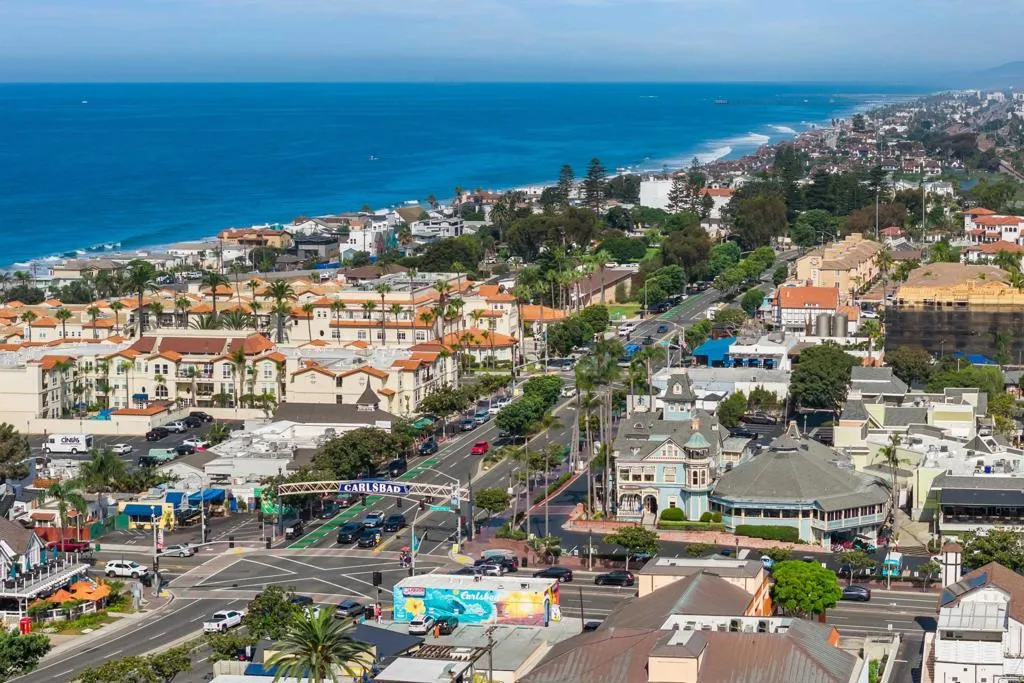 https://cdn.realtyfeed.com/cdn/127/306578265/95847fdfbea741207d687b4b31c98185.webp
