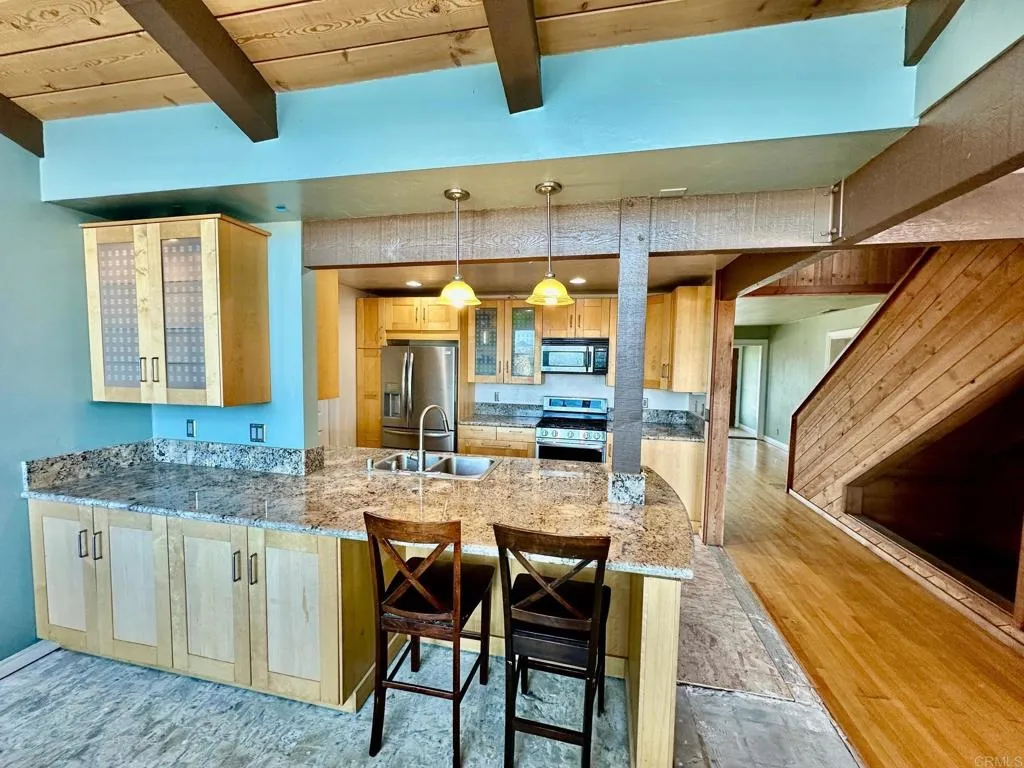 https://cdn.realtyfeed.com/cdn/127/306578270/92fa8cb6deb4c9c580415b832b37a8e8.webp