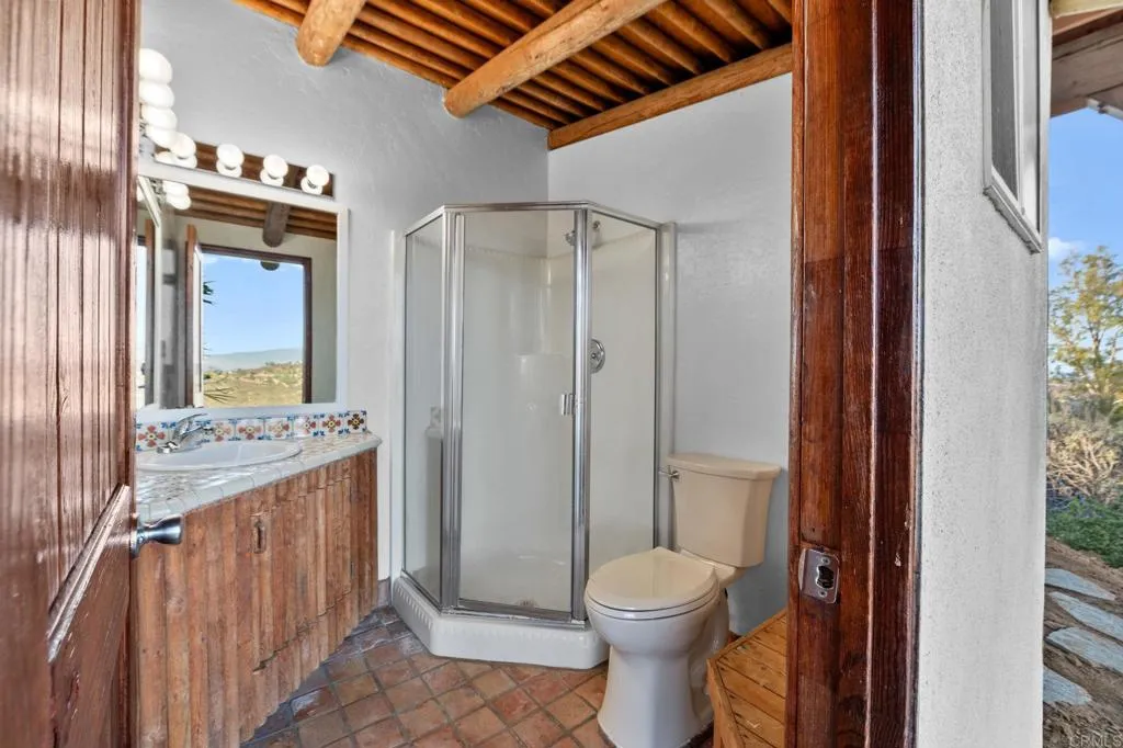 https://cdn.realtyfeed.com/cdn/127/306578330/9a247fbf215f64b949dc52b5f34c5050.webp