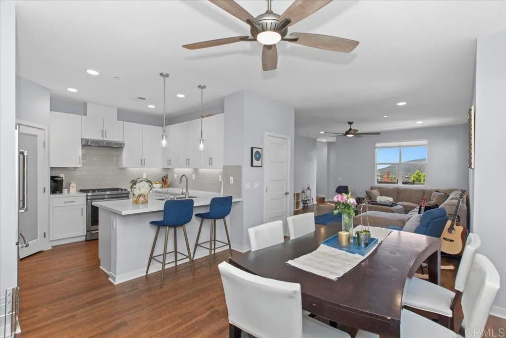 https://cdn.realtyfeed.com/cdn/127/306578380/6862d13a1e8d62e227a62931c92d0373.webp
