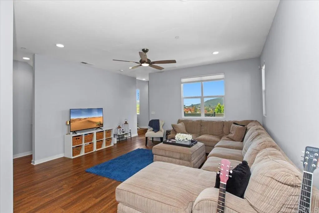 https://cdn.realtyfeed.com/cdn/127/306578380/e364fad99a881b980234cde2c24d8baa.webp