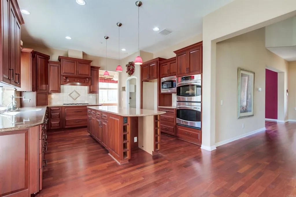https://cdn.realtyfeed.com/cdn/127/306578395/da160fb16ec3e4cb825088438a23cd80.webp