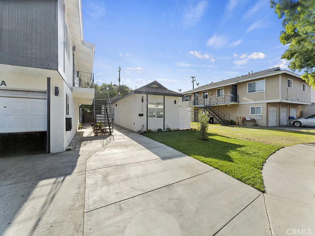308 S Laurel Street, Santa Ana, CA 92704 - Photo 5 of 56, Santa Ana, CA