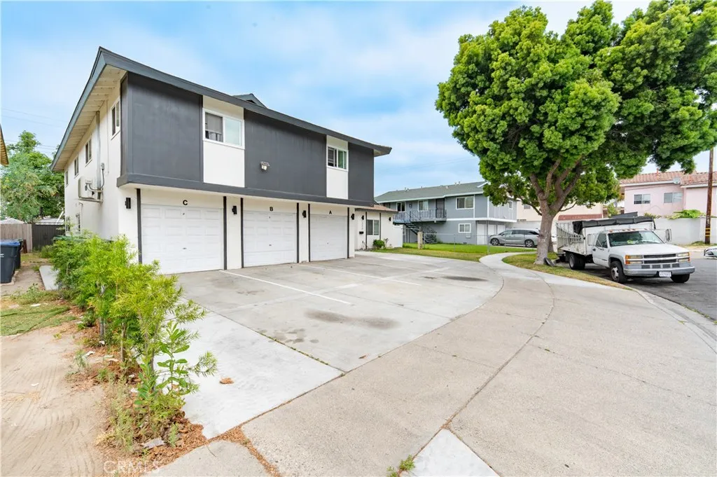 308 S Laurel Street, Santa Ana, CA 92704 - Photo 2 of 56, Santa Ana, CA