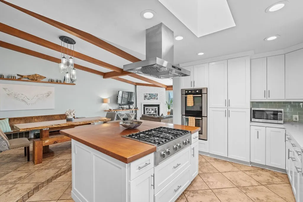 https://cdn.realtyfeed.com/cdn/127/306578463/ed9ba5c242147988cf3eadb110af50f9.webp