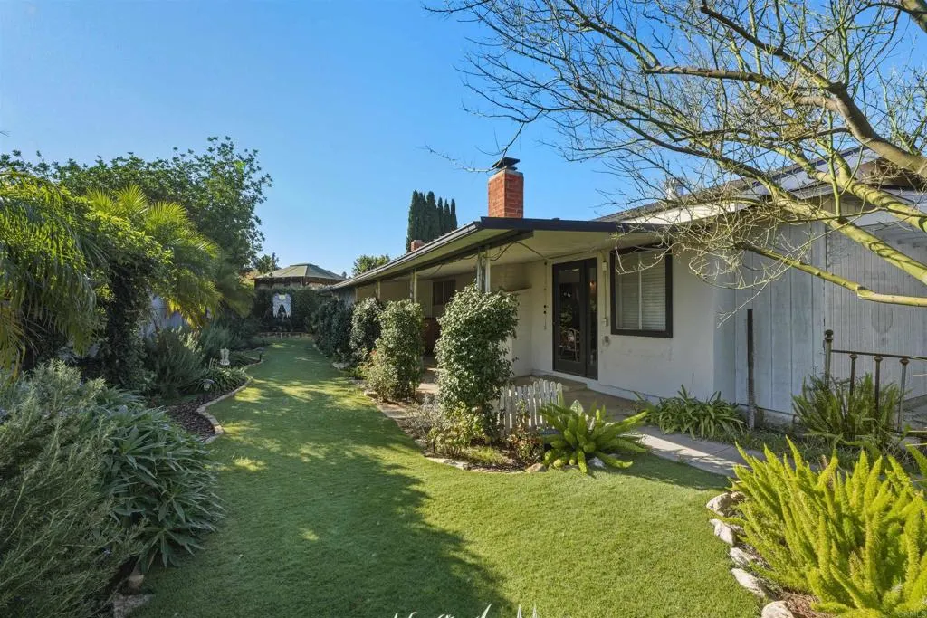 https://cdn.realtyfeed.com/cdn/127/306578649/11c797a178050378d40a891639bb0be1.webp