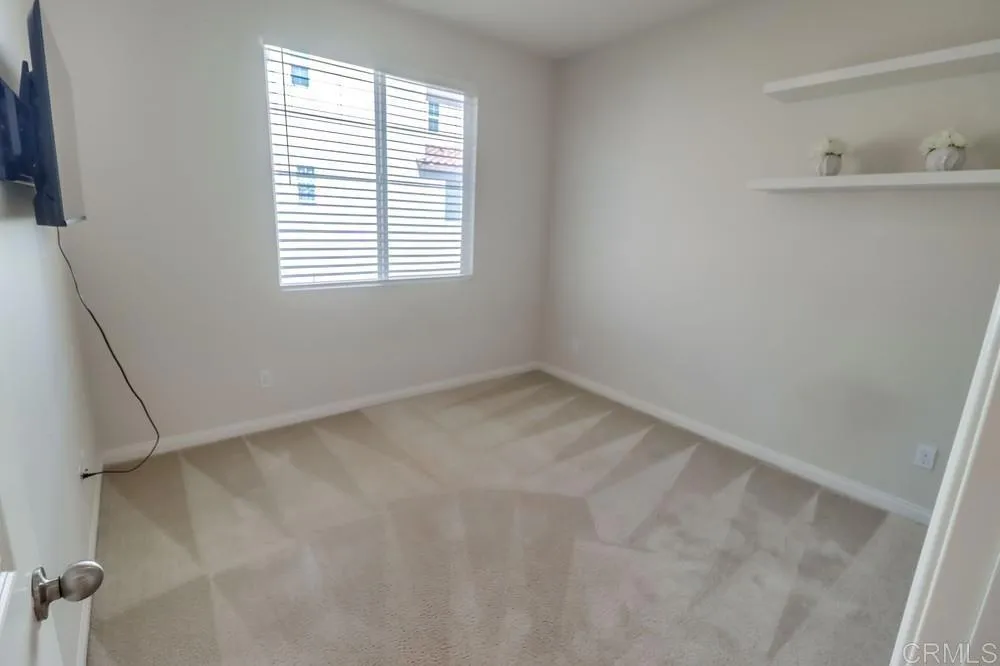 https://cdn.realtyfeed.com/cdn/127/306578663/1a20a50a48a1474f87569cc6d50f9683.webp