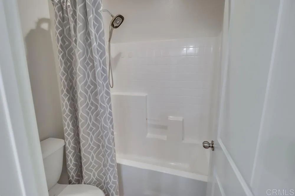 https://cdn.realtyfeed.com/cdn/127/306578663/2417af4d8b482fb0284e888495b0a91b.webp