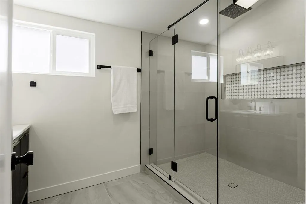 https://cdn.realtyfeed.com/cdn/127/306578731/71e72e0a7438731cb87edc3f95668373.webp