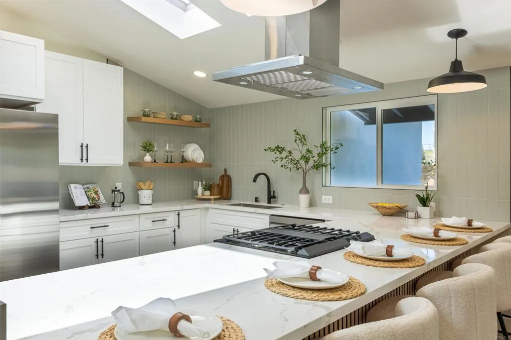 https://cdn.realtyfeed.com/cdn/127/306578731/e6e1f5c260b285359a6bf6de89348689.webp