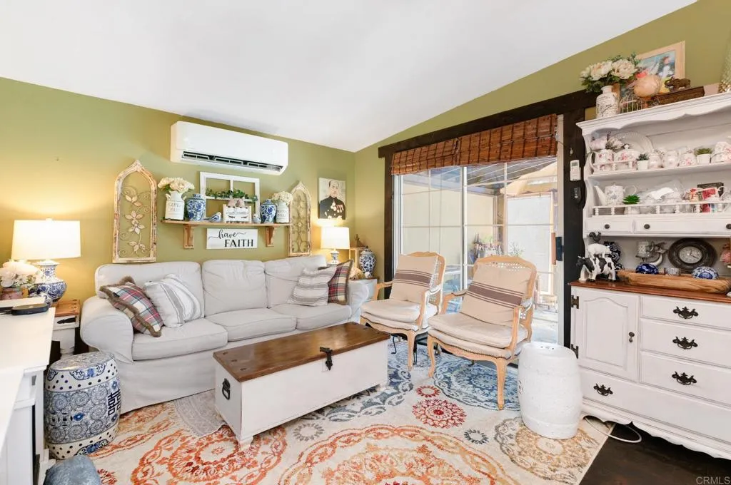 https://cdn.realtyfeed.com/cdn/127/306578852/88f9c0adf5ad15f1833ca676787cf443.webp